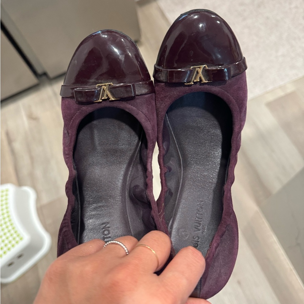 Louis Vuitton burgundy ballerina flats
